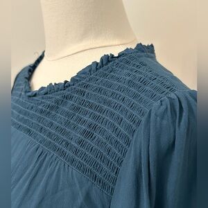 Talbots Women SMOCKED BLOUSE Long Sleeve Shirt Ruffle Trim Keyhole Size Medium